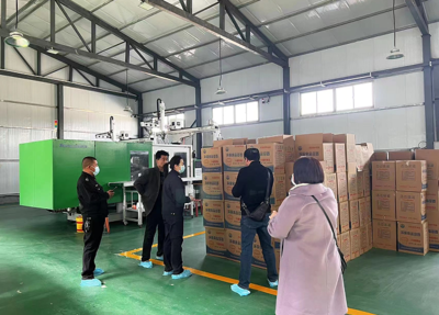 助企紓困 提質(zhì)強(qiáng)企 崆峒區(qū)市場(chǎng)監(jiān)管局精準(zhǔn)幫扶新獲證企業(yè)，助推新材料技術(shù)落地生根